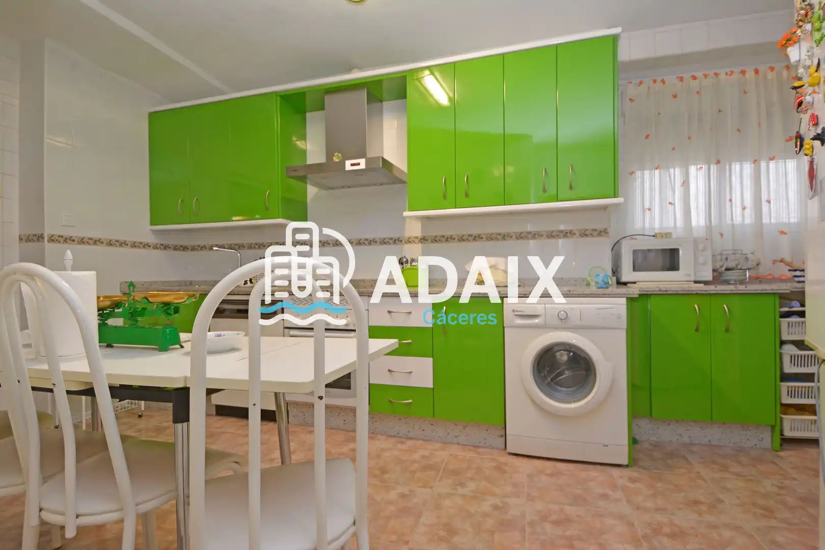 Cocina de Casa adosada en venta en Aldea del Cano con Calefacción, Terraza y Trastero