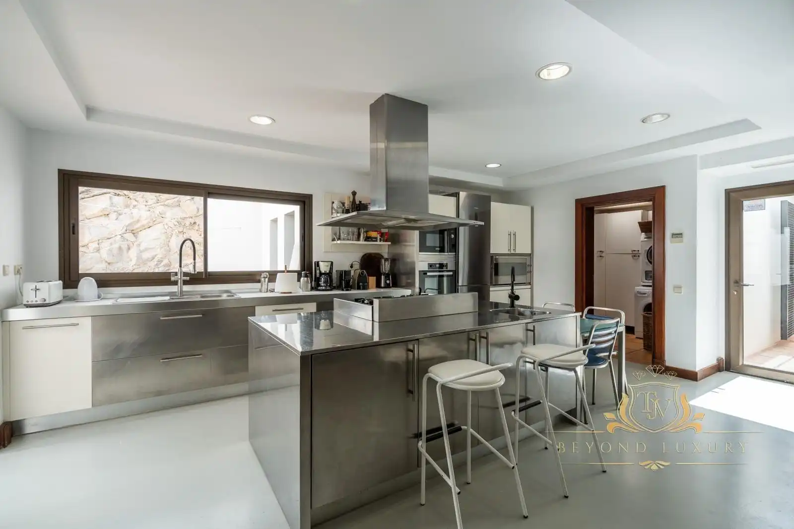 Kitchen of Houses for sale in Eivissa  with Air Conditioner, Private garden and Terrace