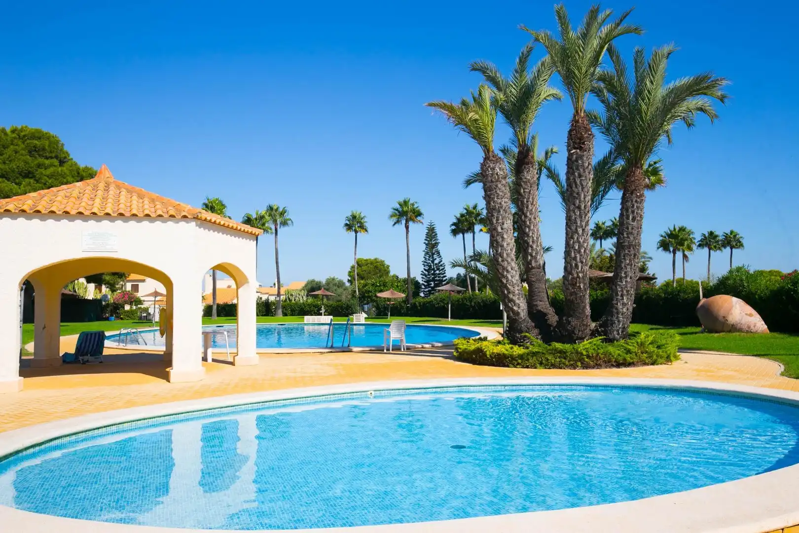Casa a schiera con piscina in affitto a Avenida Avenida Escandinàvia 63