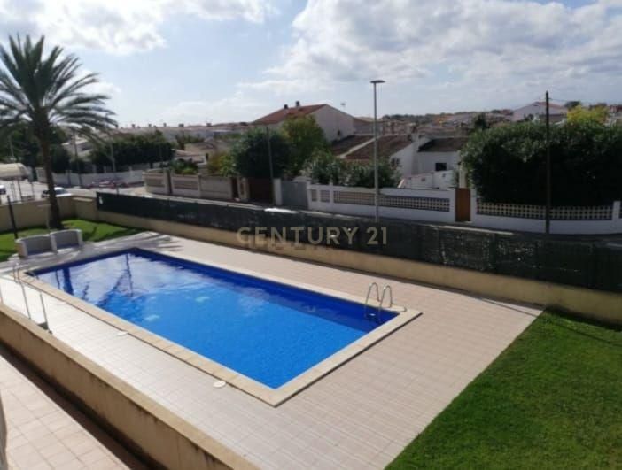 Piscina de Apartament en venda en Empuriabrava