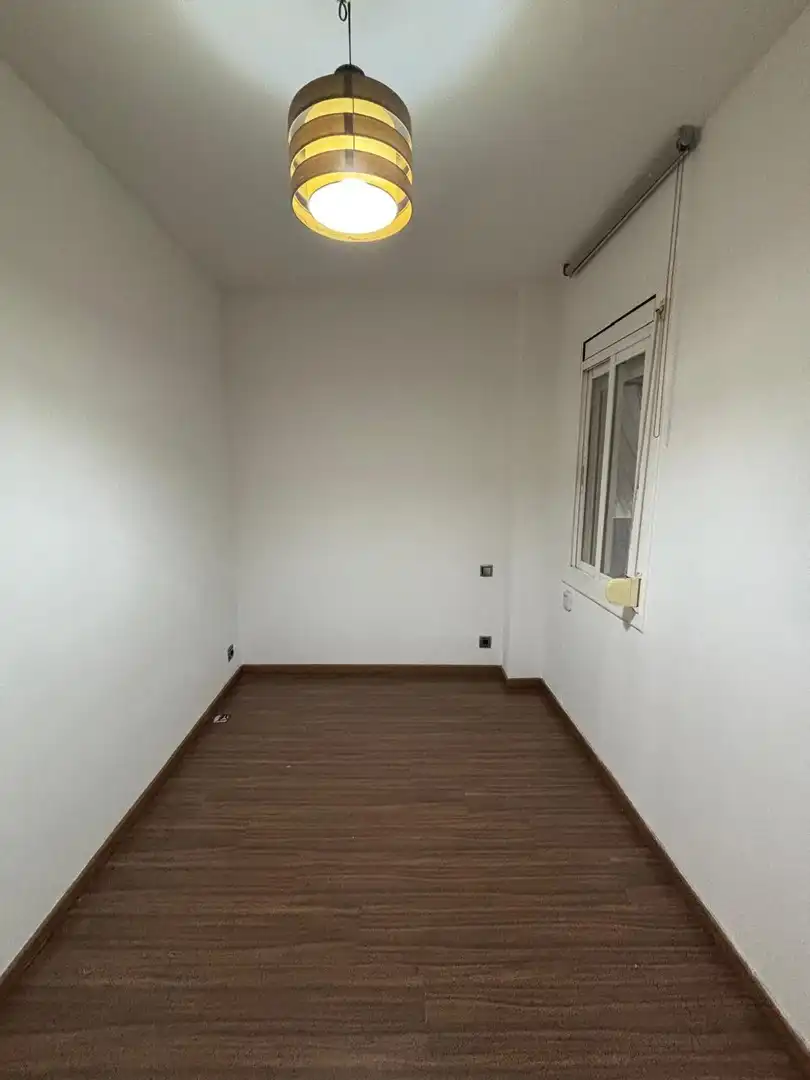 Habitación de Piso en venta en Barcelona con Parquet