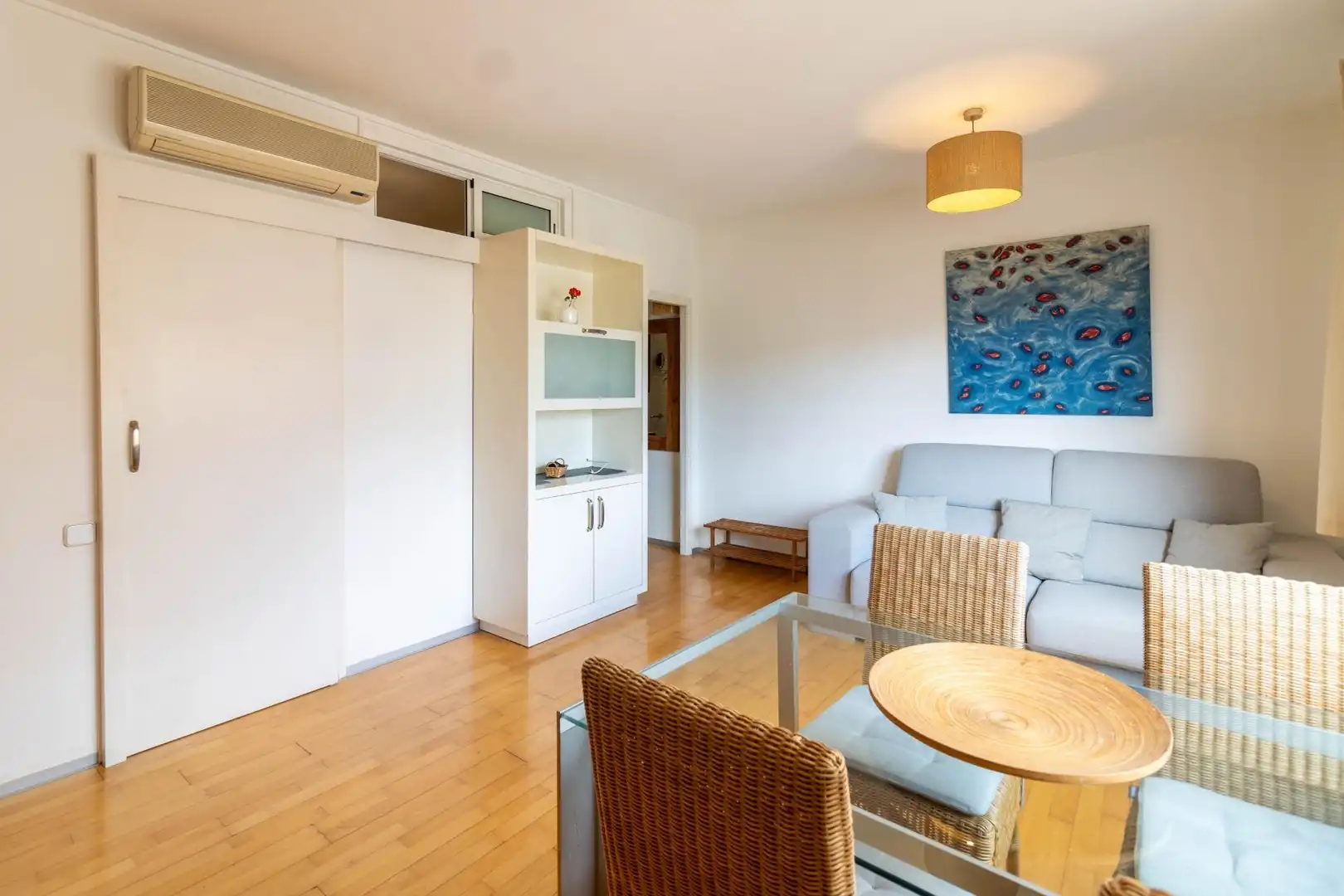 Sala d'estar de Àtic en venda en Barcelona amb Calefacció, Parquet i Moblat