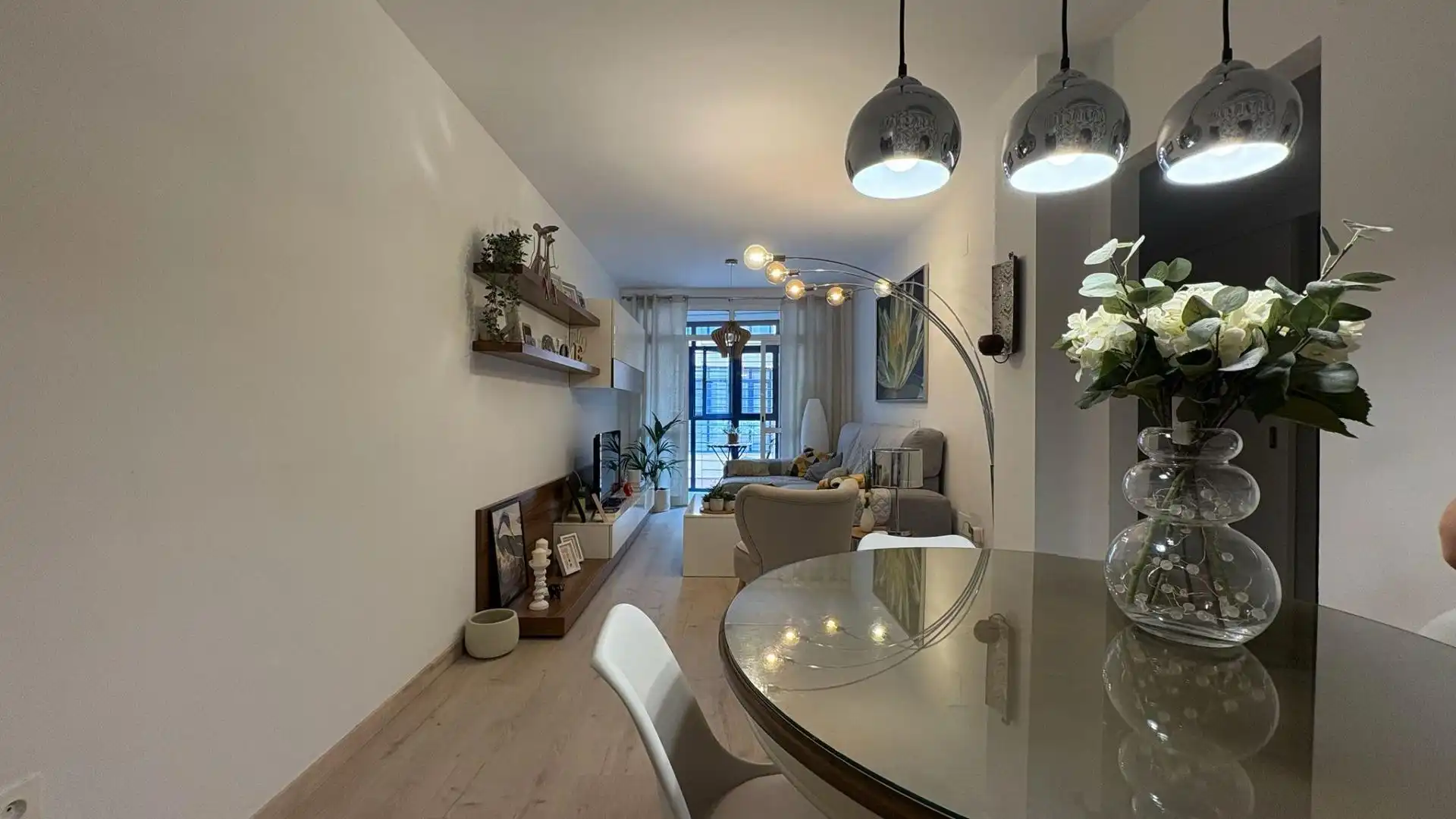Sala de estar de Piso en venta en Torremolinos con Aire acondicionado, Balcón y Piscina comunitaria