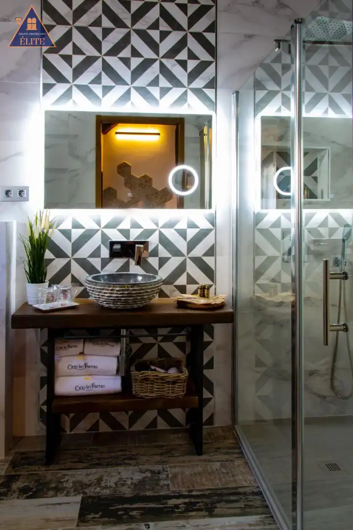 Bathroom of Buildings for sale in Hervás