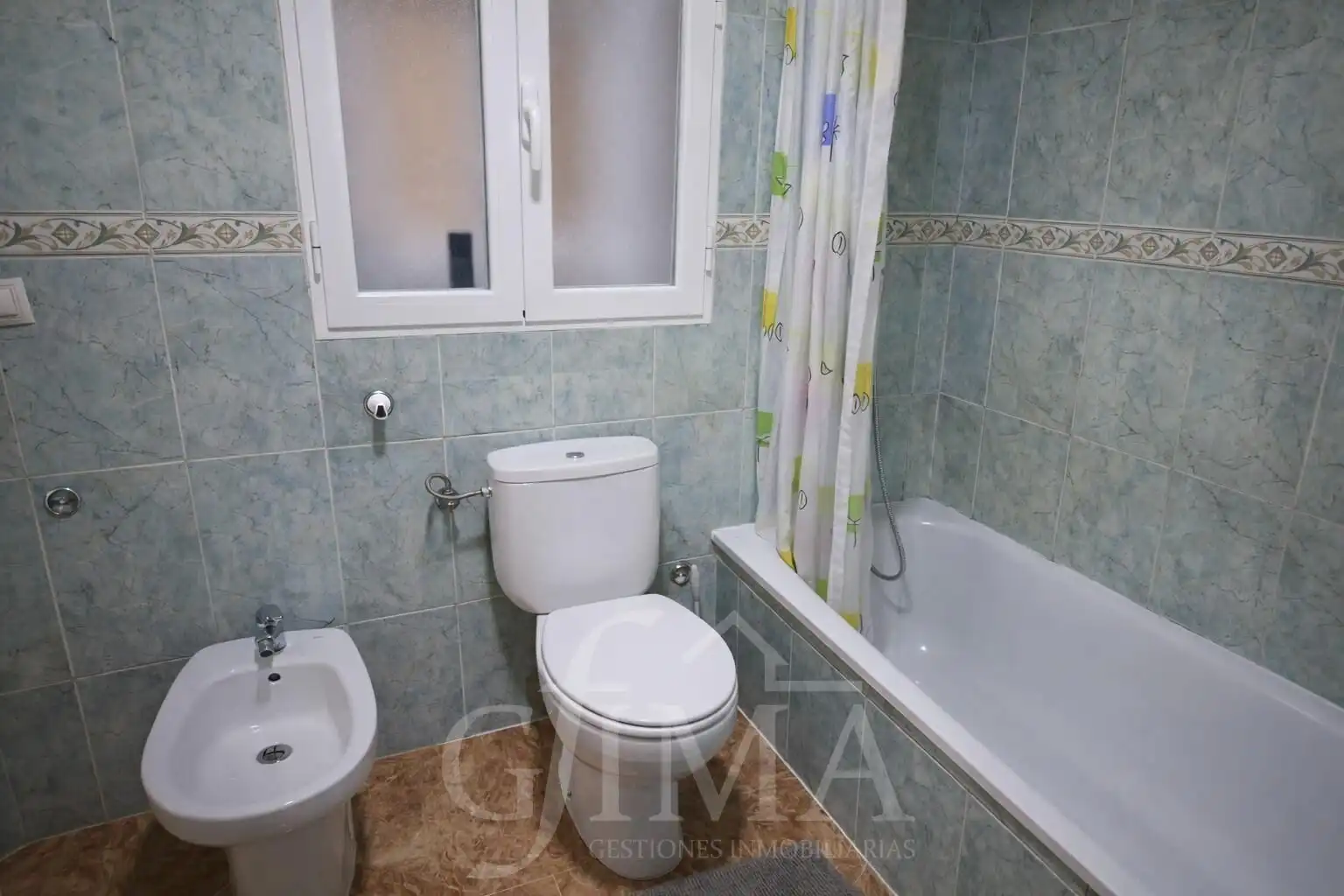 Bany de Casa o xalet en venda en Tomelloso amb Aire condicionat, Calefacció i Terrassa