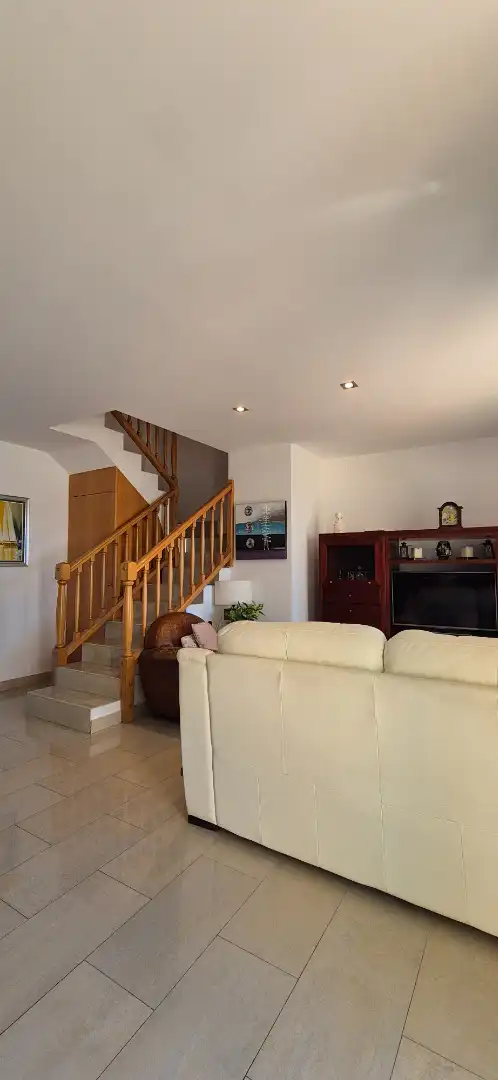 Wohnzimmer von Maisonette zum Verkauf in Molins de Rei mit Klimaanlage, Heizung und Terrasse