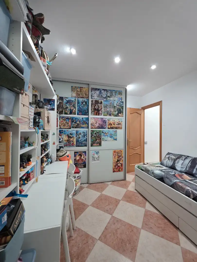 Schlafzimmer von Erdgeschoss zum Verkauf in Barcelona mit Heizung, Terrasse und Möbliert