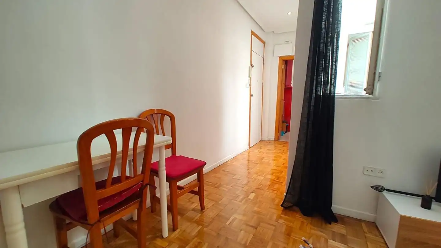 Piso de alquiler en Calle del Mesón de Paredes, Embajadores - Lavapiés