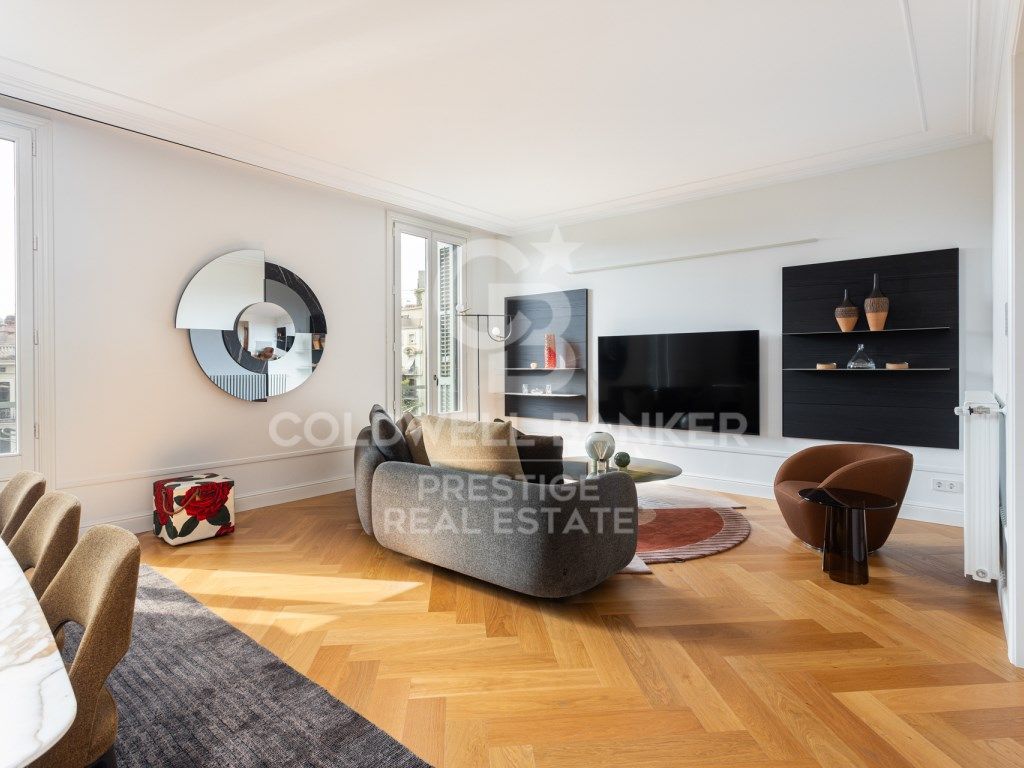 Sala d'estar de Apartament de lloguer en  Barcelona Capital amb Aire condicionat i Piscina