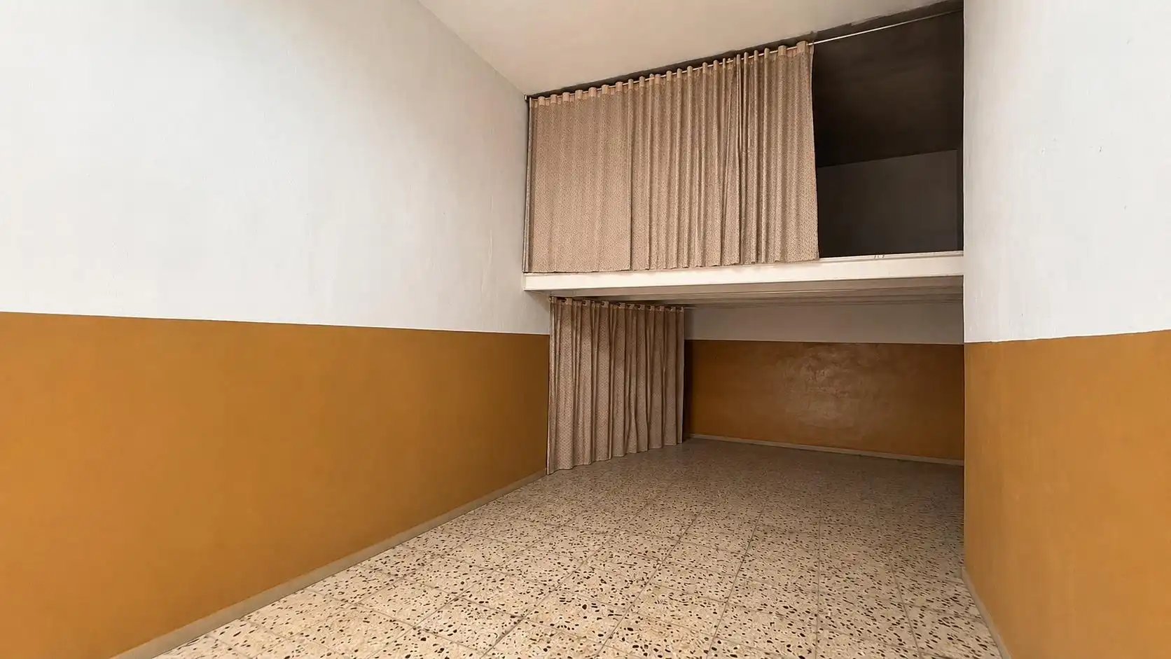 Garage for sale in Carlet