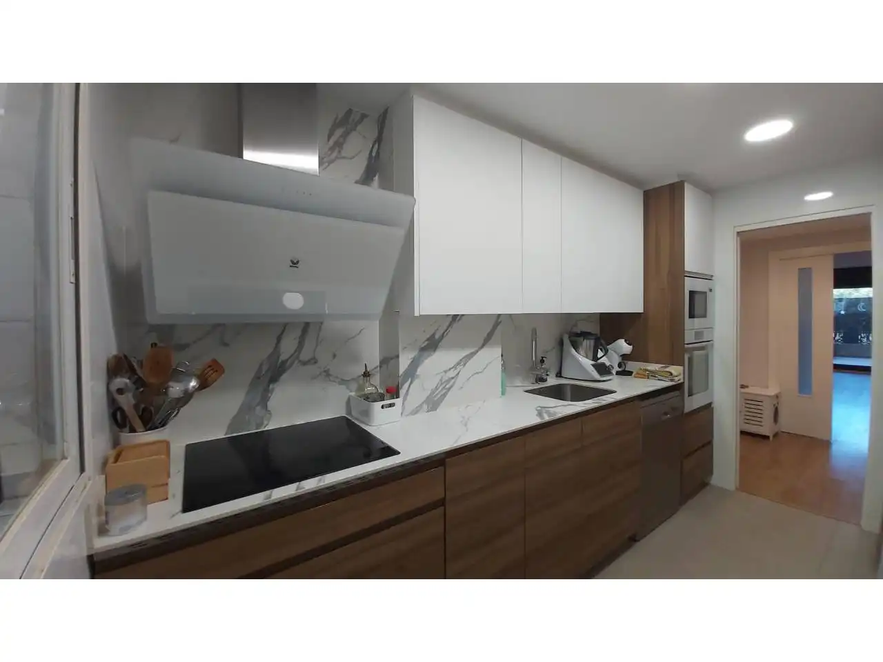 Cuina de Pis en venda en Sant Cugat del Vallès amb Aire condicionat, Calefacció i Parquet