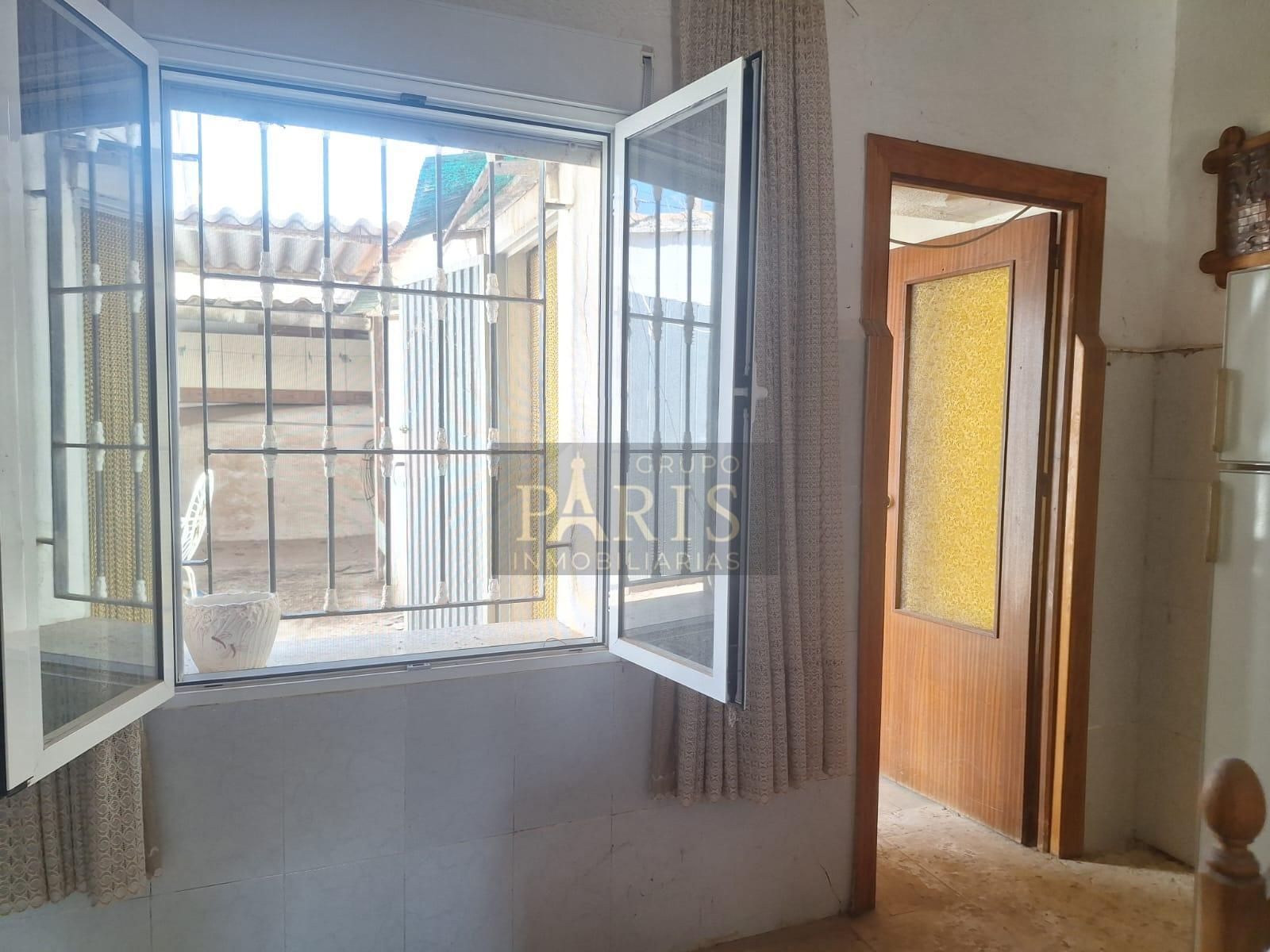 Dormitori de Apartament en venda en La Unión amb Traster i Moblat