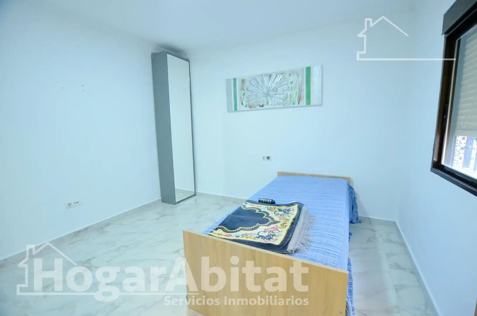 Dormitori de Casa adosada en venda en Alicante / Alacant amb Aire condicionat, Jardí privat i Terrassa