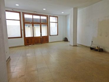 Local comercial en venda a Filomena Huerta