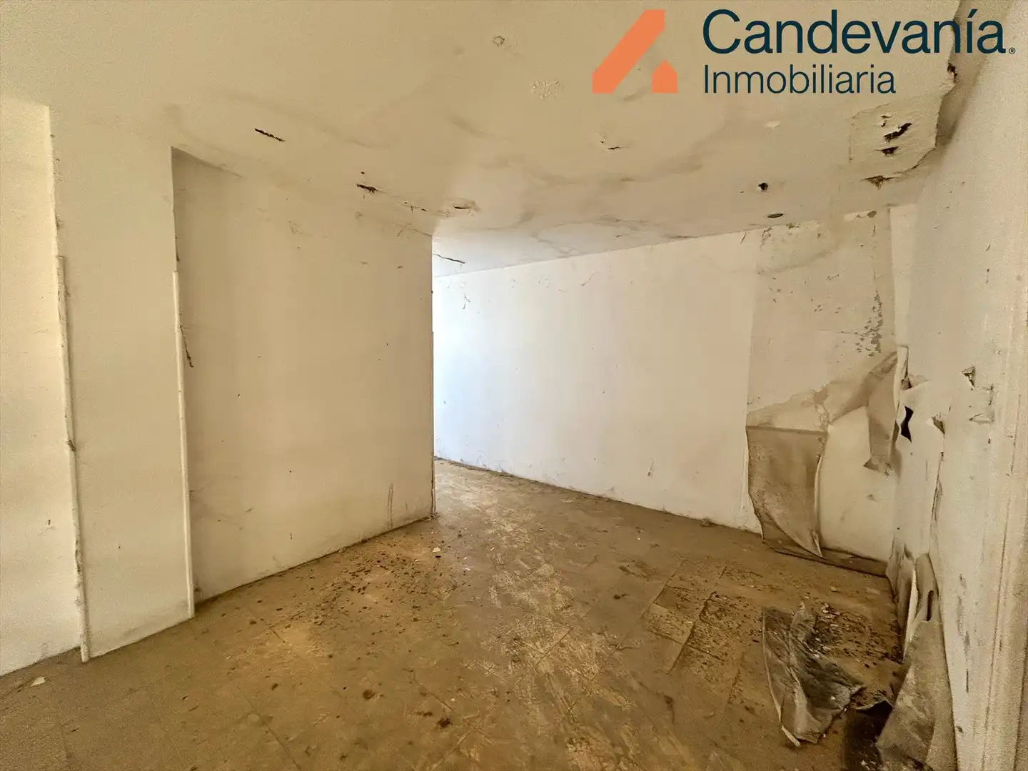 Nave industrial en venta en Zuera