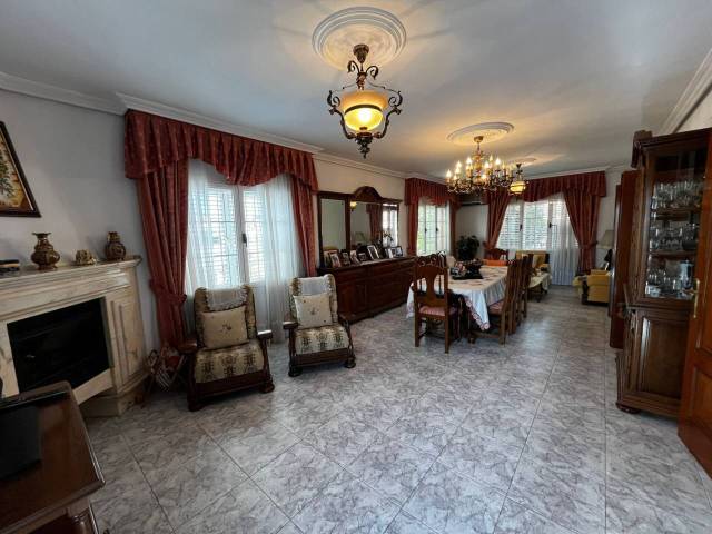 Casa-chalet en Venta en Avenida América en Magán