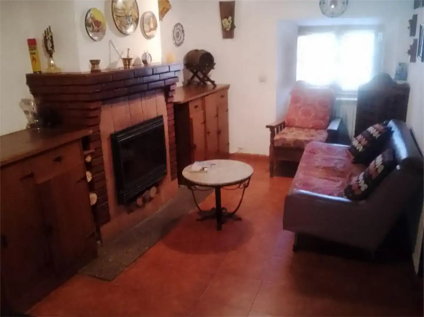 Living room of Detached homes for sale in Mengamuñoz  with Parquet flooring, Storage room and Furnished