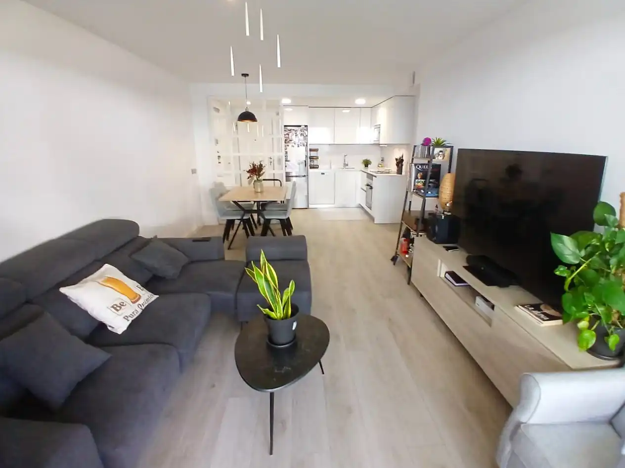 Sala de estar de Piso en venta en Las Rozas de Madrid con Aire acondicionado, Calefacción y Parquet