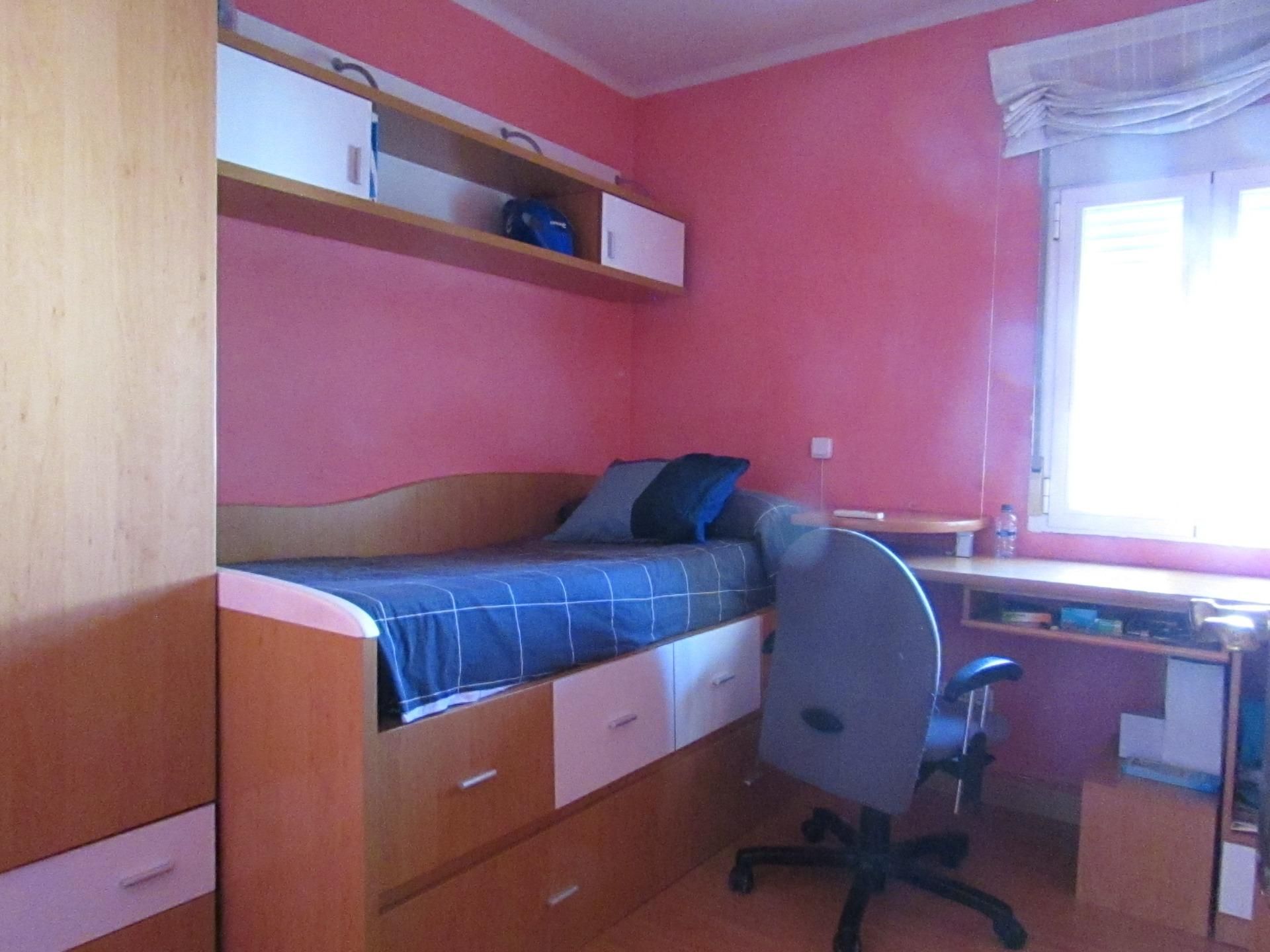 Flat for sale in Abrantes, Carabanchel