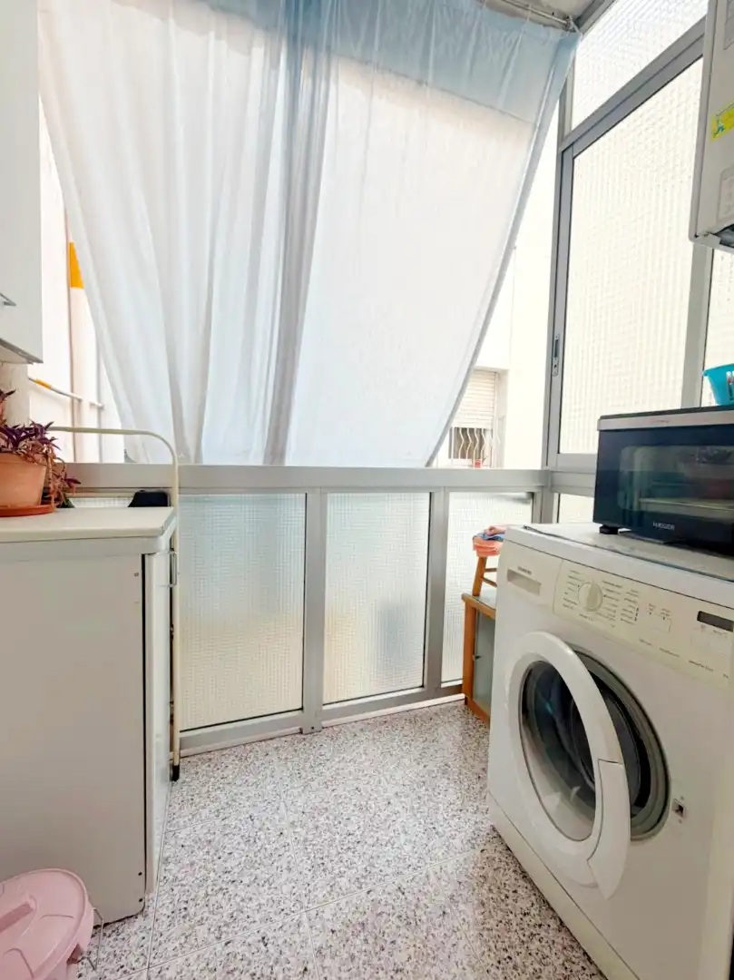 Terraza de Ático en venta en L'Hospitalet de Llobregat con Calefacción, Terraza y Horno