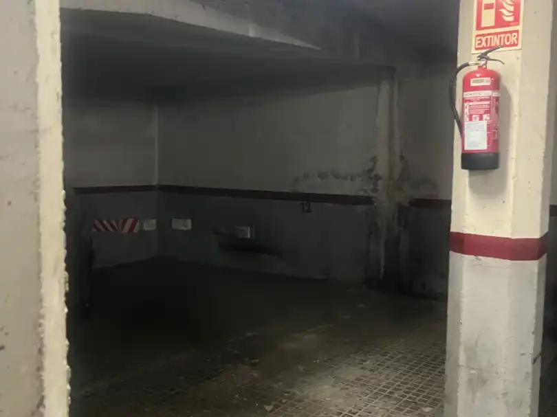 Moto de lloguer a Baronessa de Maldà 7, imagen 3