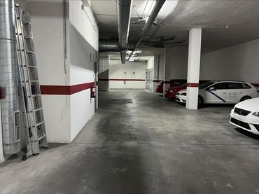 Parcheggio in vendita a Murillo, 11