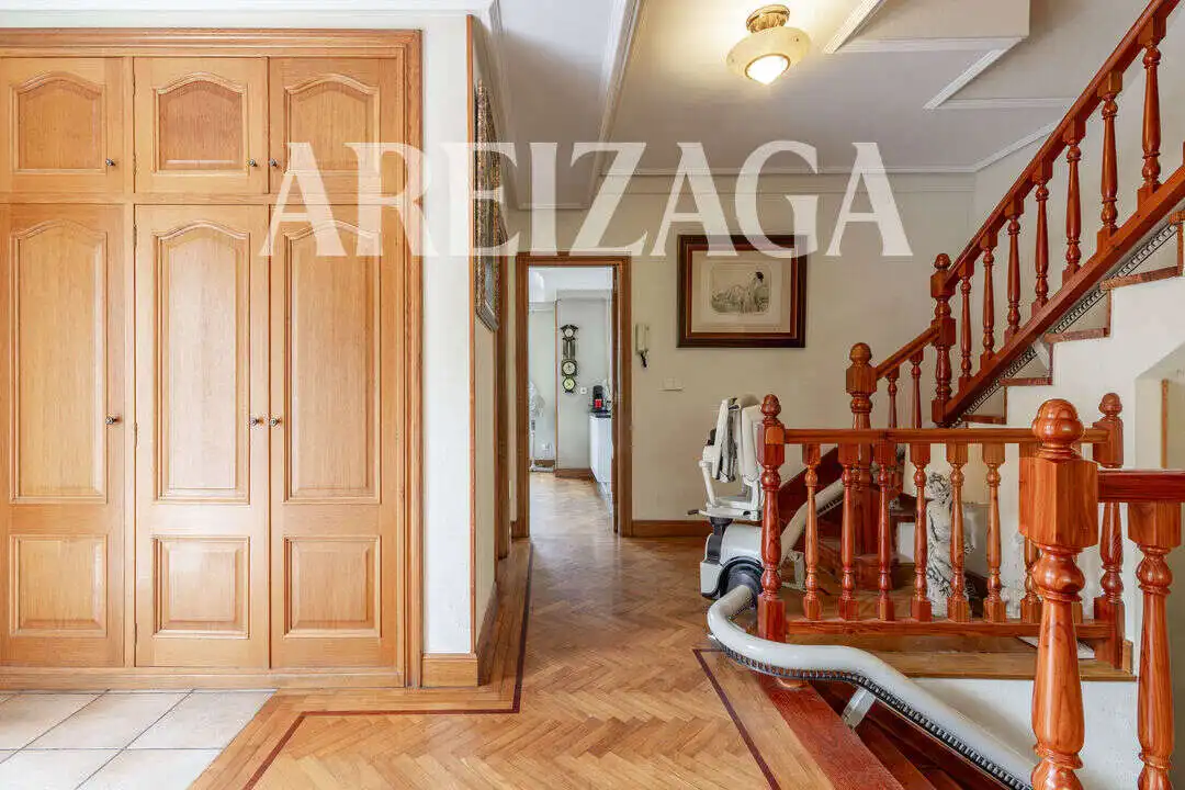 Casa o xalet en venda en Donostia - San Sebastián  amb Calefacció, Jardí privat i Terrassa