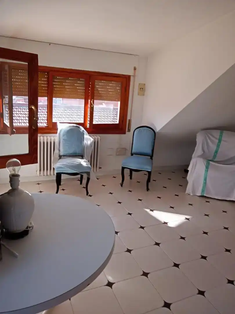 Sala d'estar de Casa o xalet en venda en Fuensalida amb Piscina i Balcó