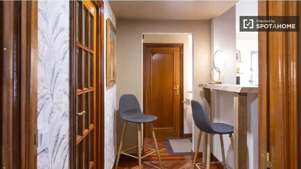 Flat for rent in Trafalgar