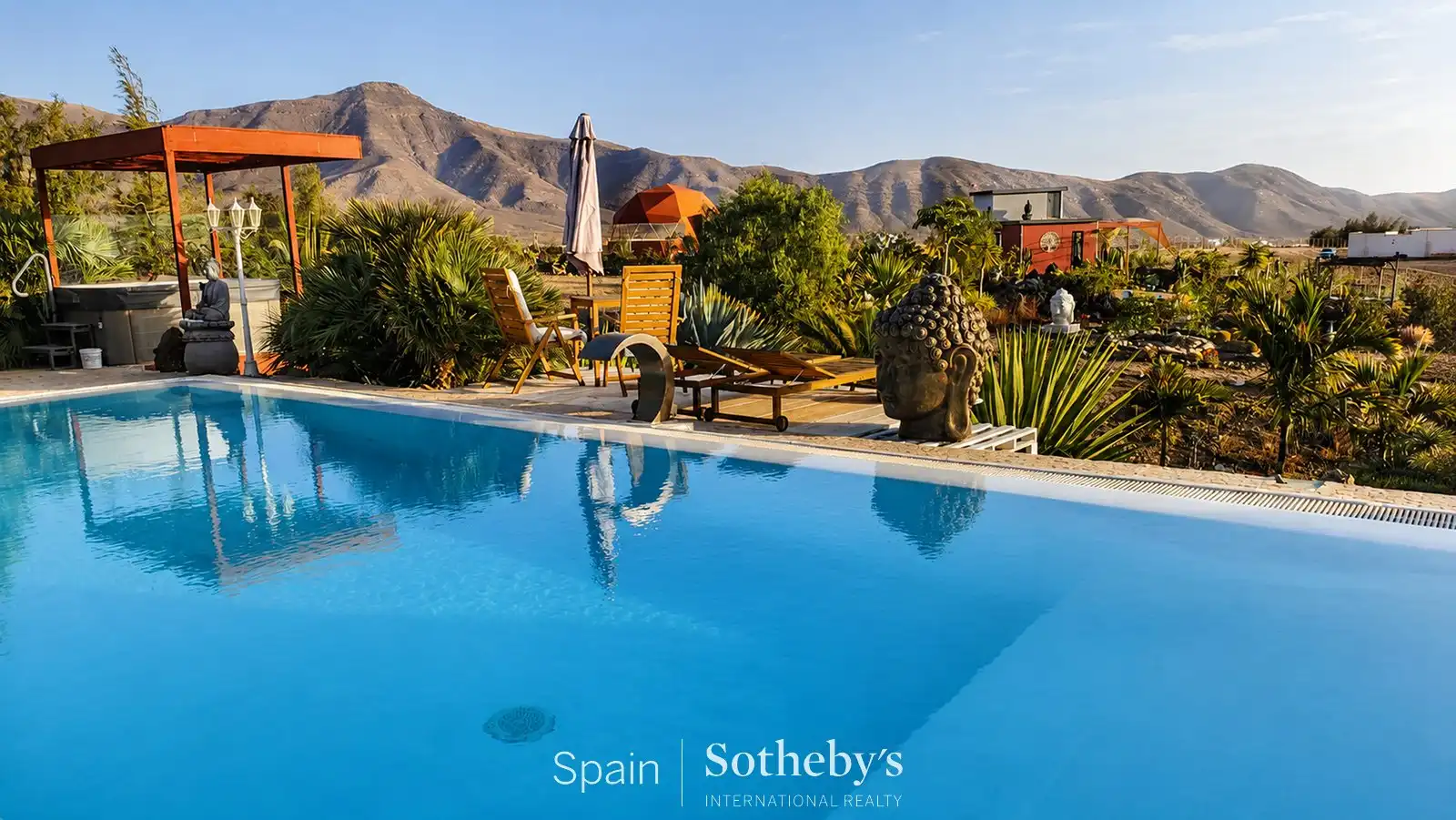 Houses for sale in Tuineje  with Air Conditioner, Heating and Private garden