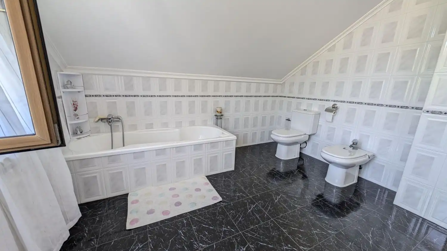 Bathroom of Houses for sale in Los Corrales de Buelna   with Heating, Private garden and Terrace