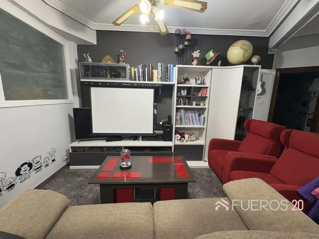 Piso con ascensor en venta en Bagatza - San Vicente, imagen 4