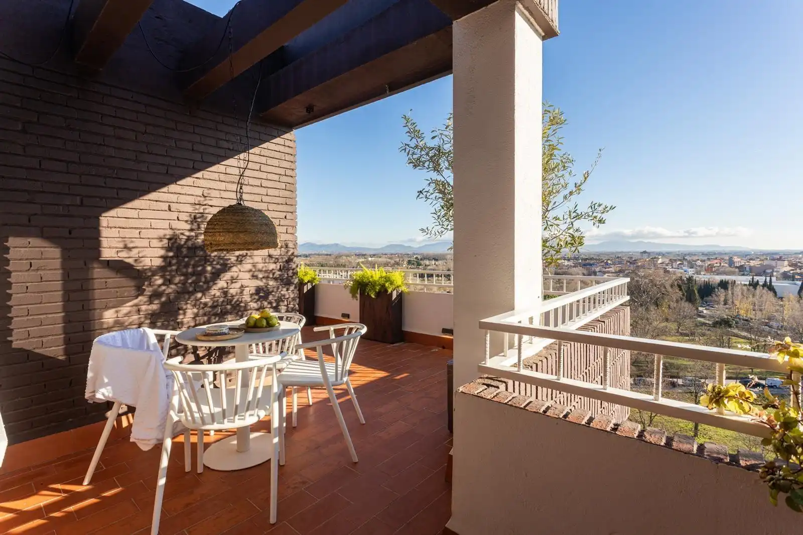 Terraza de Ático en venta en Figueres con Terraza y Amueblado