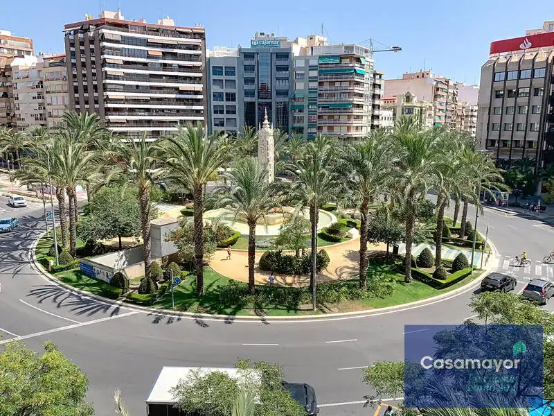 Vista exterior de Pis de lloguer en Alicante / Alacant amb Aire condicionat, Calefacció i Terrassa