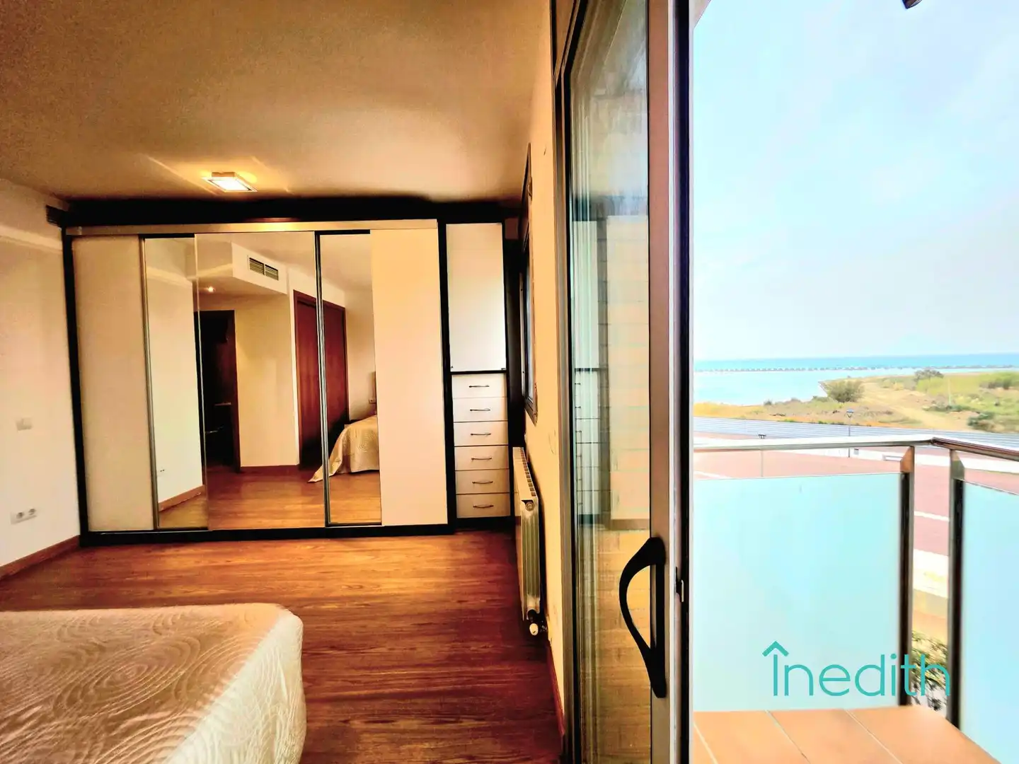 Schlafzimmer von Wohnung zum Verkauf in Cubelles mit Klimaanlage, Heizung und Terrasse