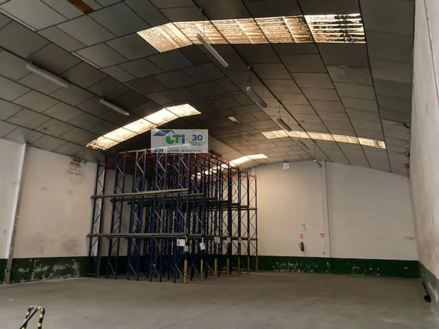 Nau industrial de lloguer en Utebo