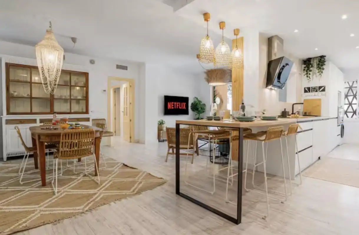 Dining room of Ground floor for sale in Marbella  with Air Conditioner, Heating and Private garden