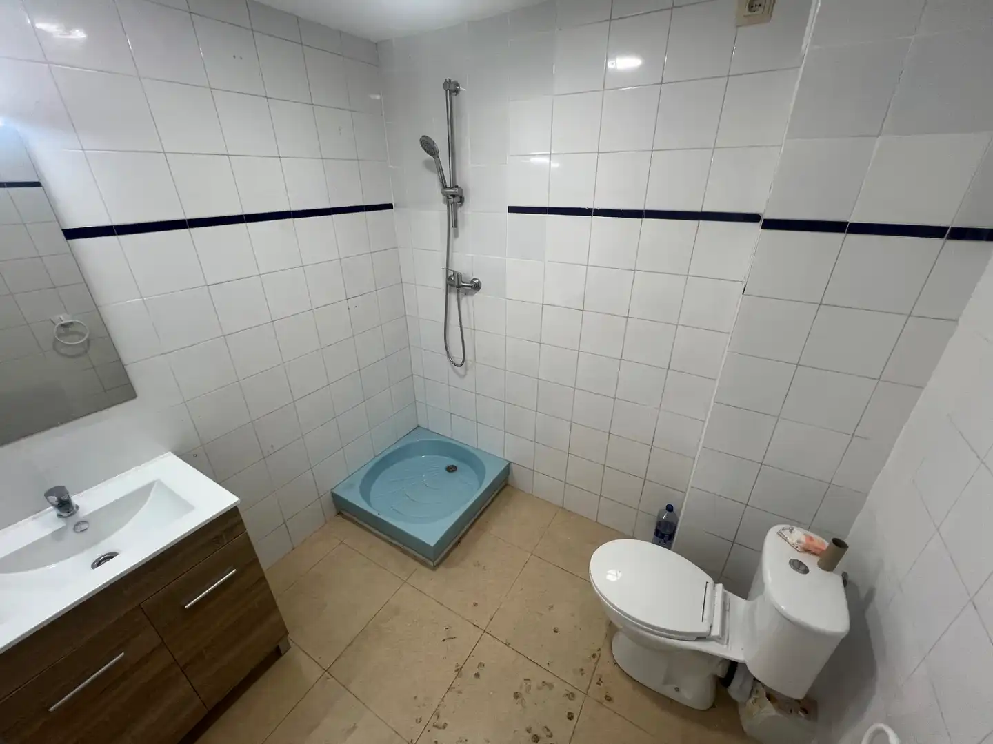 Badezimmer von Fabrikhallen zum Verkauf in Tarragona mit Alarm