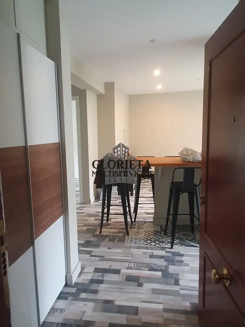 Comedor de Piso en venta en Vigo  con Calefacción, Jardín privado y Amueblado