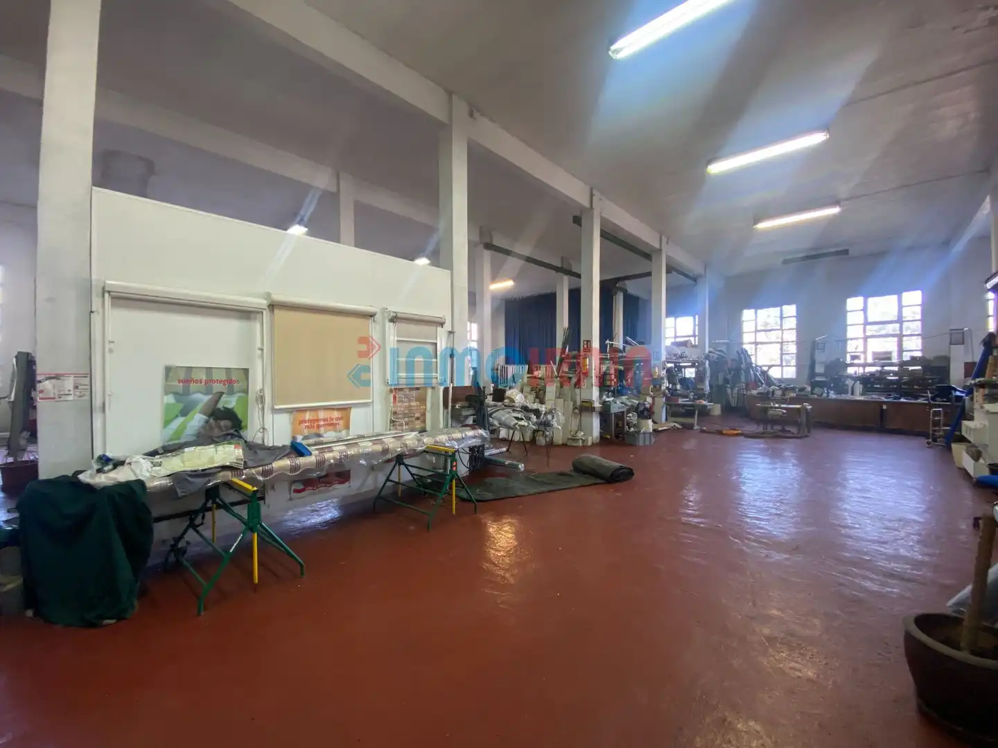 Industrial buildings for rent in Olaberria