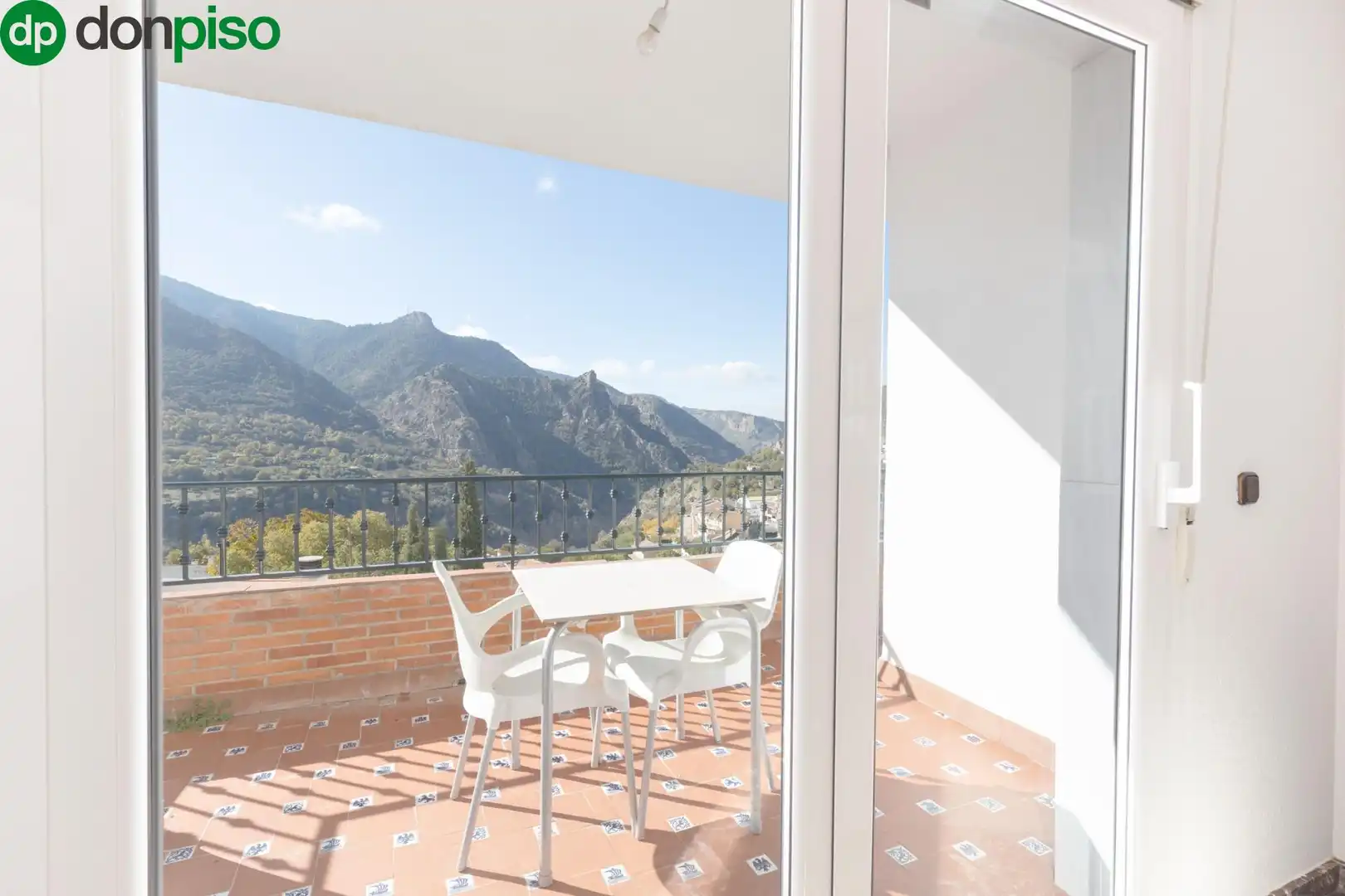 Habitación de Piso en venta en Güéjar Sierra con Terraza, Trastero y Balcón