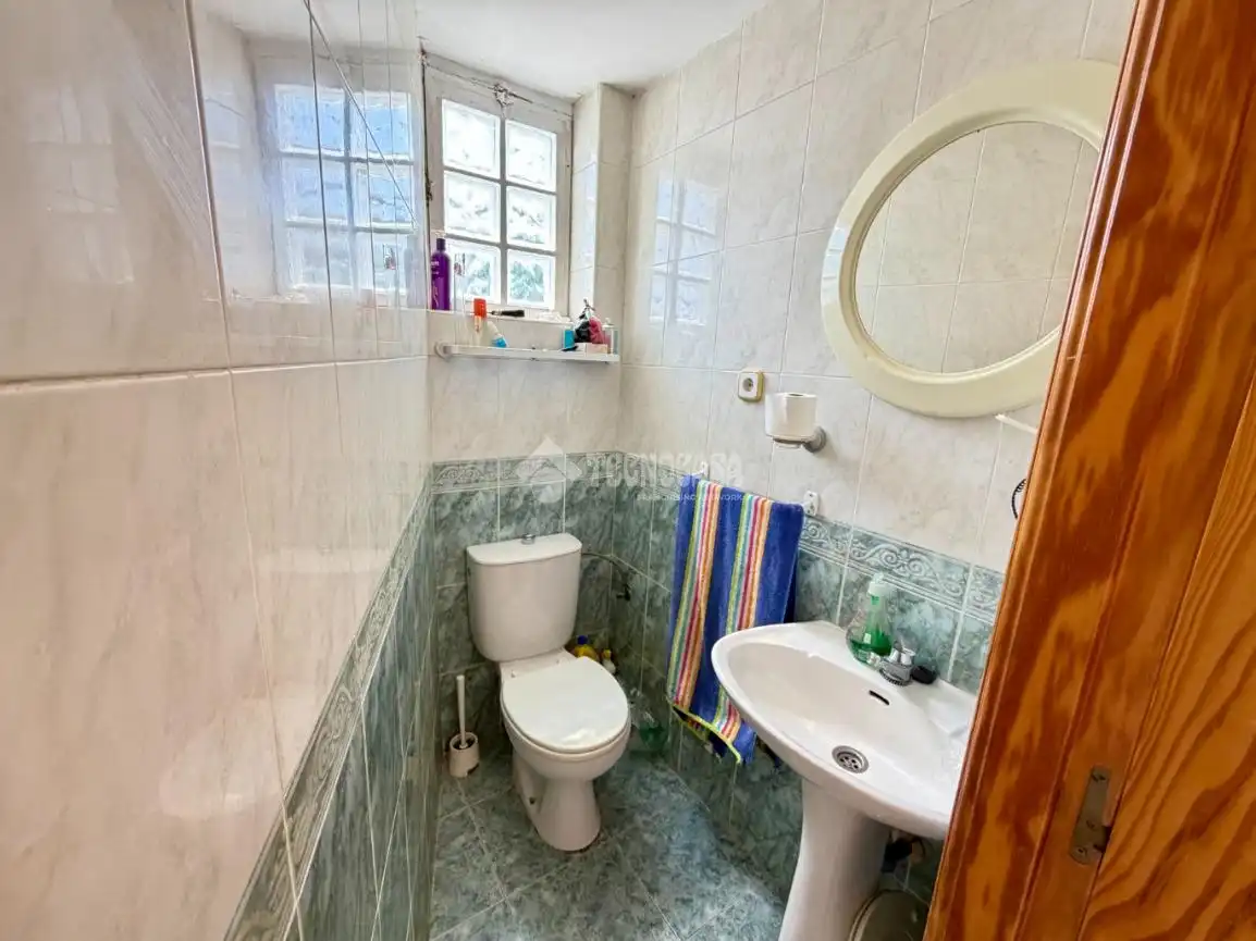 Baño de Casa adosada en venta en Daganzo de Arriba con Aire acondicionado y Calefacción