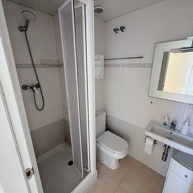 Baño de Apartamento en venta en Mont-roig del Camp con Aire acondicionado, Terraza y Amueblado