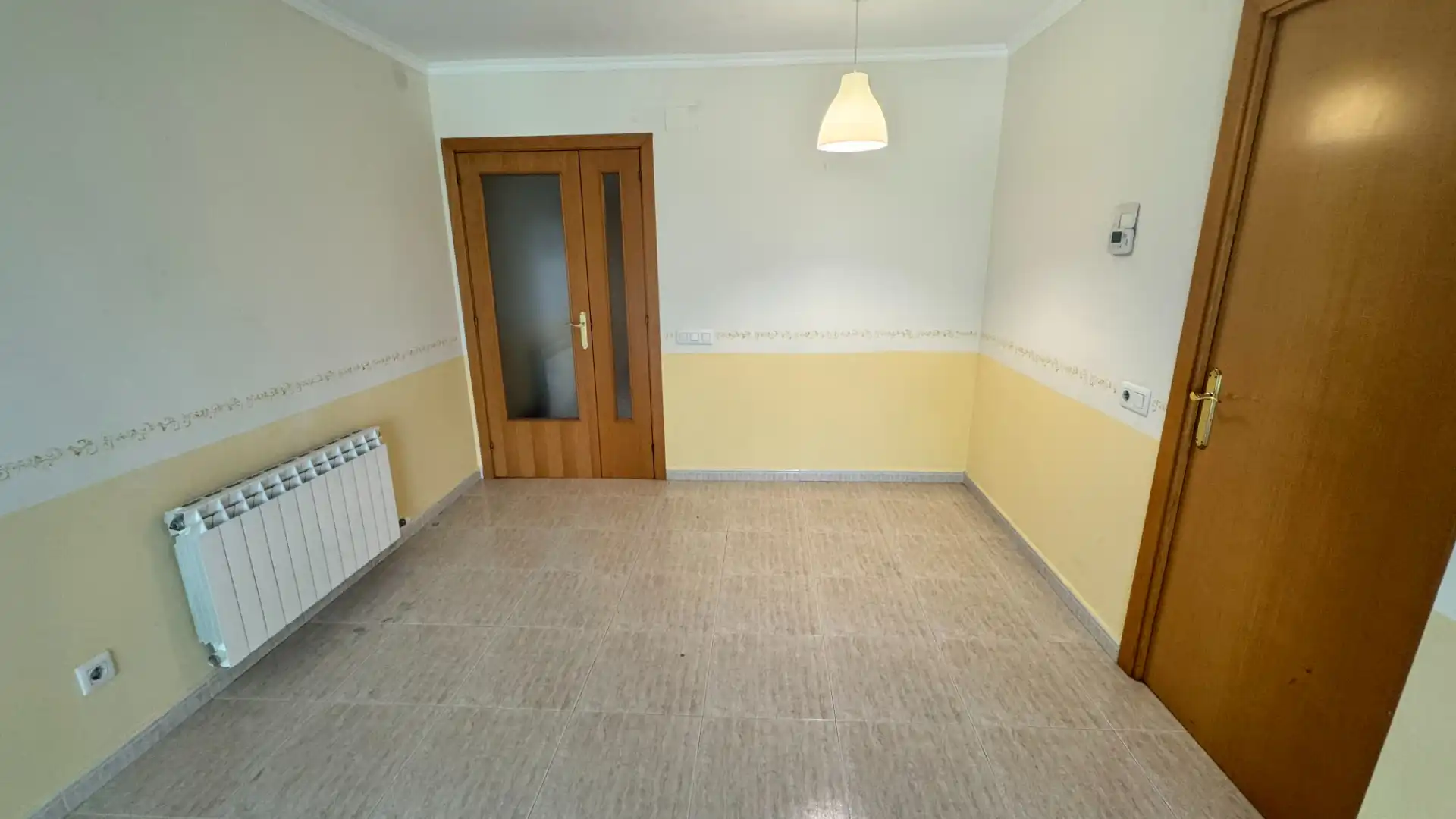 Wohnung zum Verkauf in Cambrils mit Klimaanlage, Privatgarten und Gemeinschaftspool