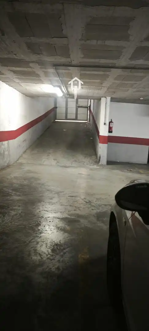 Aparcament de Àtic en venda en Alicante / Alacant amb Calefacció, Terrassa i Moblat