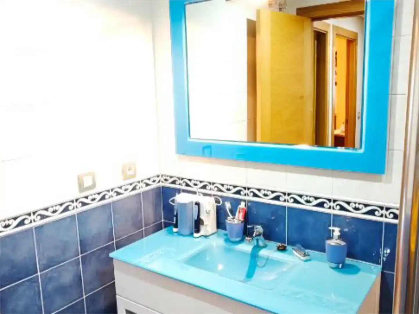 Baño de Piso en venta en Santurtzi  con Balcón