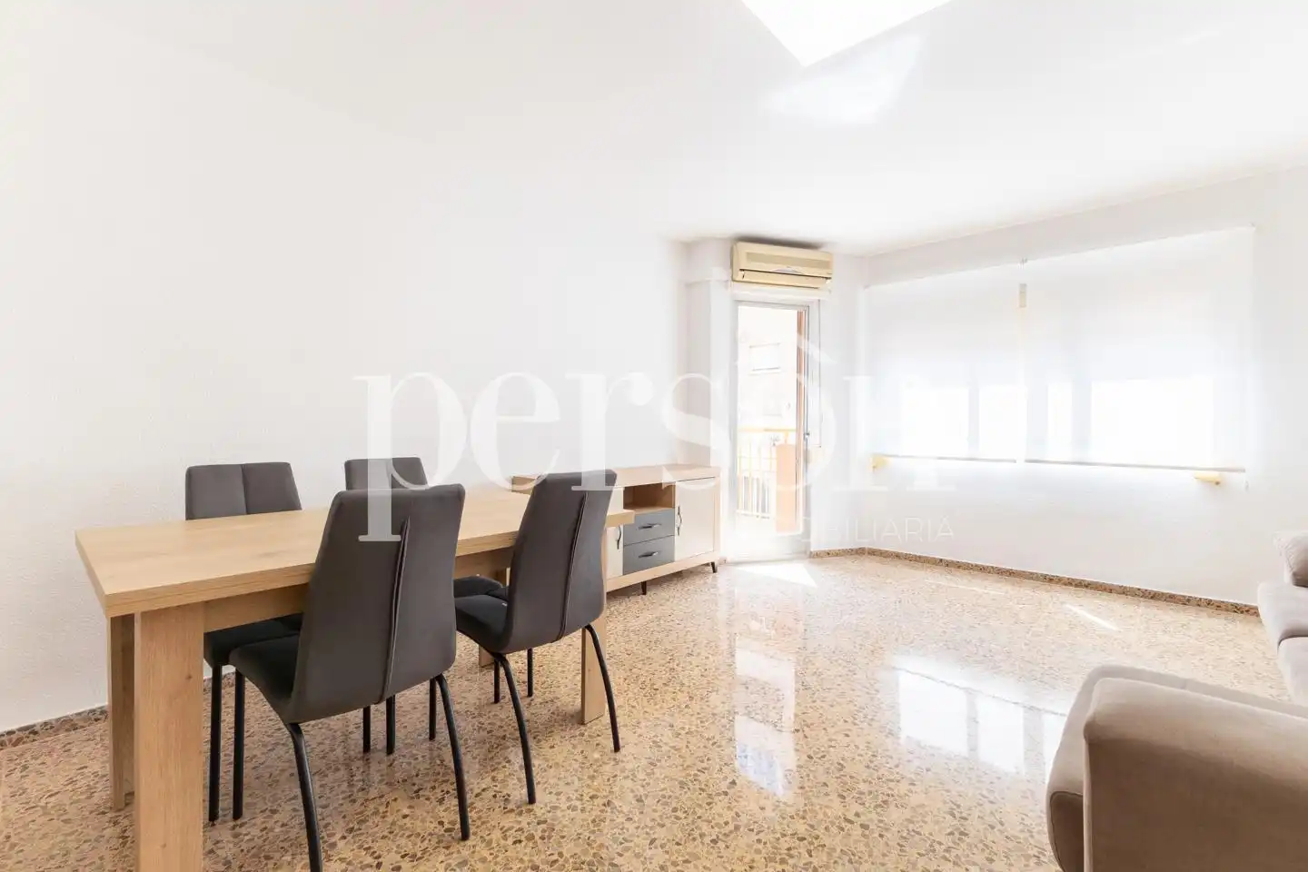 Wohnzimmer von Wohnung zur Miete in Valencia mit Klimaanlage, Heizung und Terrasse