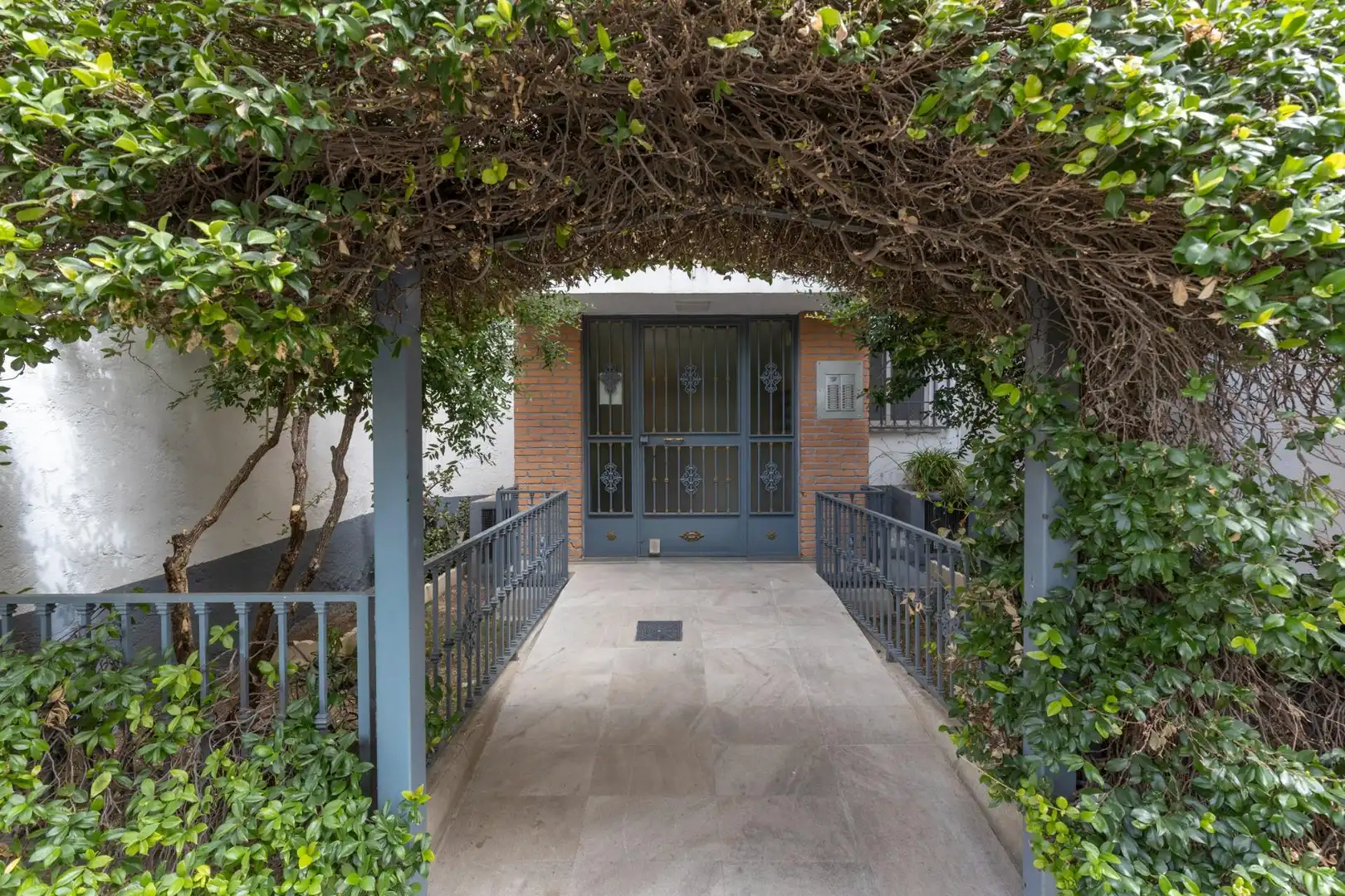 Piso en venta en Granada con Terraza y Balcón