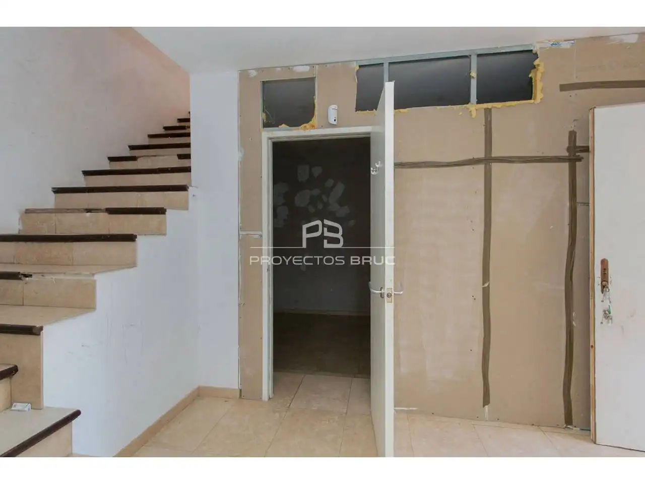 Houses for sale in Corbera de Llobregat, Barcelona