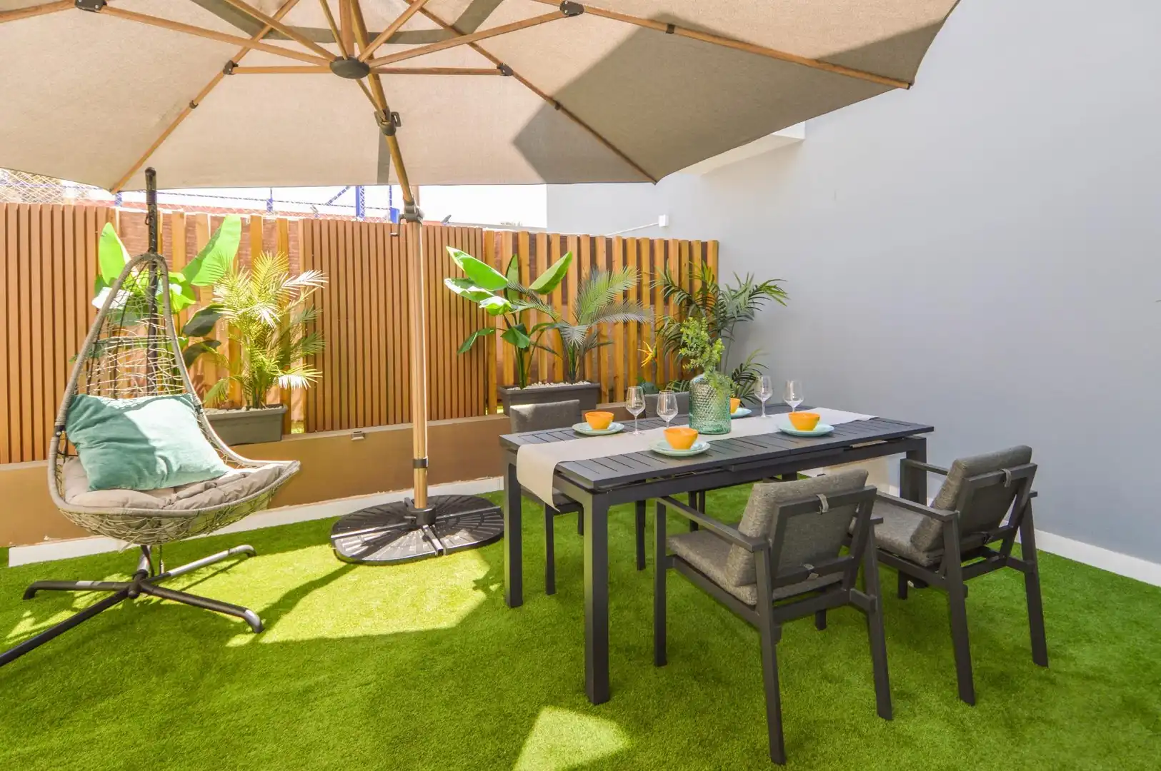 Terrassa de Apartament de lloguer en Mogán amb Aire condicionat, Jardí privat i Terrassa